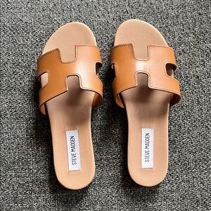 Steve Madden Tan Slide Sandals